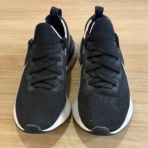 Nike Black and White Athletic Shoes